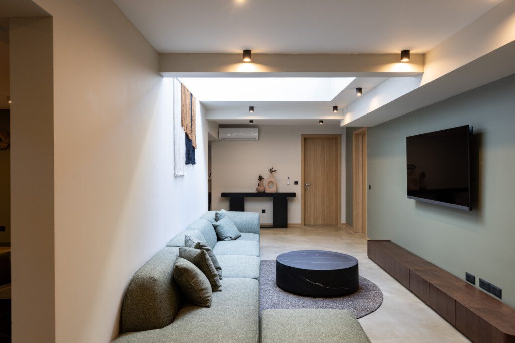 48105 185369 xC7EW3iG8J7 qgbbgJhBSxUMlyTYQFET2M2OwiAaVQQ 69e963bdadcbf.jpg